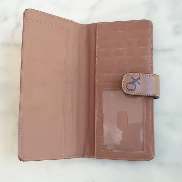 NWOT. XOXO Checkbook Wallet with multi color hearts. - Picture 4 of 4